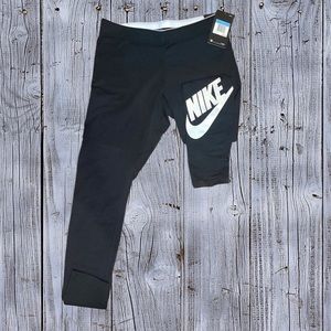 Black Nike Leggings